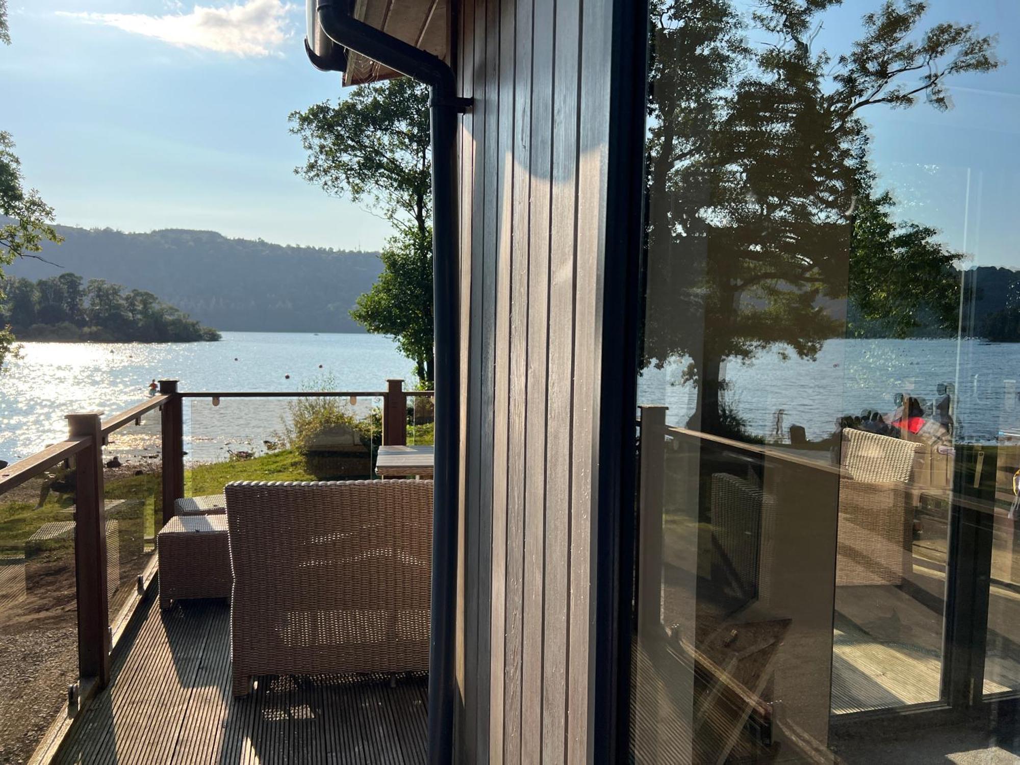 Loubi'S Lakeside Lodge Windermere Exterior foto